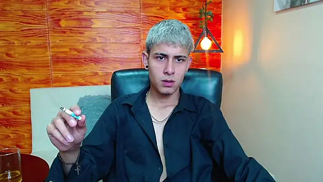 Snapshot of Bastiaan_28 chatting on December 2024 04:04:02 AM Bastiaan 28 online show from December 2024 04:04:02 AM