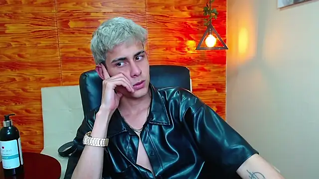 Snapshot of Bastiaan_28 chatting on January 2025 02:19:02 PM Bastiaan 28 online show from January 2025 02:19:02 PM