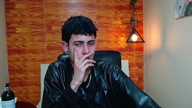 Snapshot of Bastiaan_28 chatting on January 2025 09:55:02 AM Bastiaan 28 online show from January 2025 09:55:02 AM