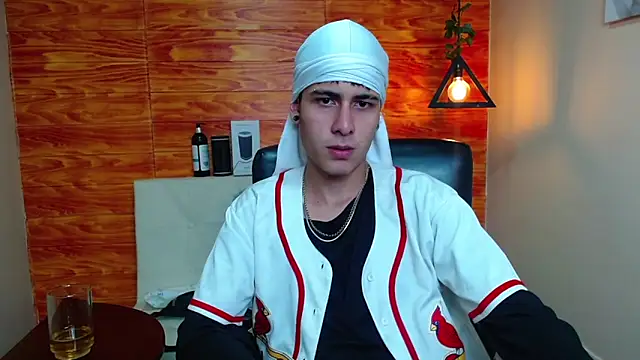 Snapshot of Bastiaan_28 chatting on January 2025 03:49:02 AM Bastiaan 28 online show from January 2025 03:49:02 AM