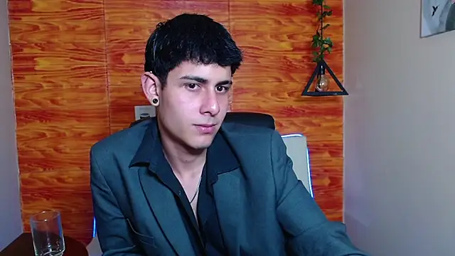 Snapshot of Bastiaan_28 chatting on January 2025 06:45:01 AM Bastiaan 28 online show from January 2025 06:45:01 AM