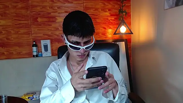 Snapshot of Bastiaan_28 chatting on February 2025 02:25:01 AM Bastiaan 28 online show from February 2025 02:25:01 AM