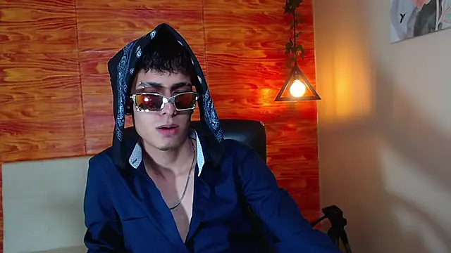 Snapshot of Bastiaan_28 chatting on February 2025 03:53:01 AM Bastiaan 28 online show from February 2025 03:53:01 AM