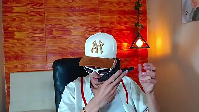 Snapshot of Bastiaan_28 chatting on February 2025 08:50:01 AM Bastiaan 28 online show from February 2025 08:50:01 AM