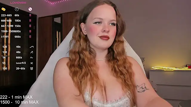 HANNA MONTANAS online show from October 2025 02:46:02 PM