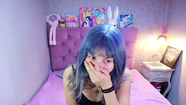 charlottemoonxz online show from March 2026 06:57:01 PM