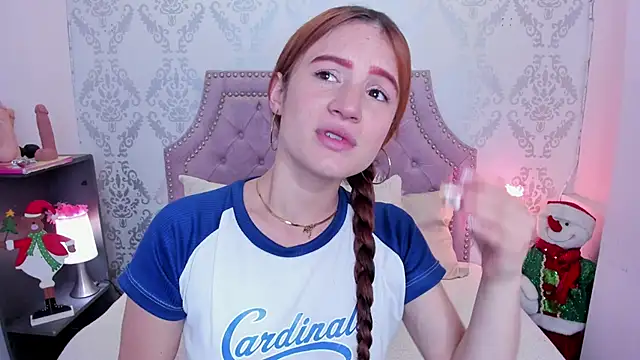 Snapshot of AdelaineBest chatting on December 2024 06:01:02 AM AdelaineBest online show from December 2024 06:01:02 AM