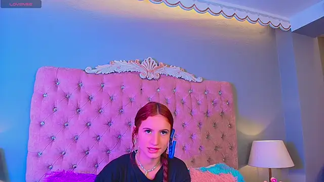 Snapshot of AdelaineBest chatting on September 2025 02:56:02 AM AdelaineBest online show from September 2025 02:56:02 AM