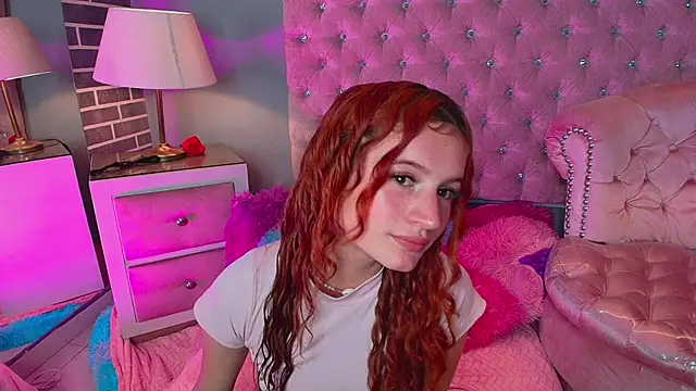 Snapshot of AdelaineBest chatting on October 2025 05:15:02 AM AdelaineBest online show from October 2025 05:15:02 AM