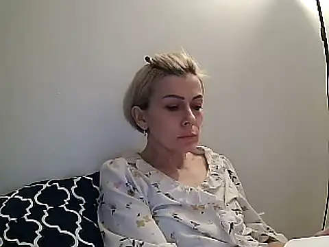 anechka1 online show from February 2025 12:54:01 AM