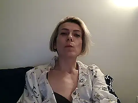 anechka1 online show from February 2025 12:32:02 AM