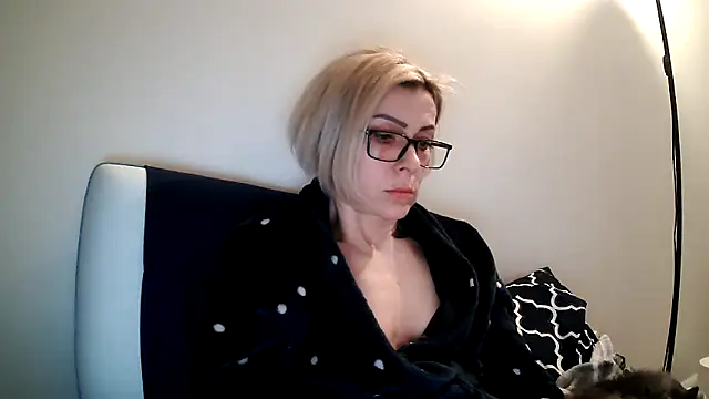 anechka1 online show from February 2025 02:48:02 AM