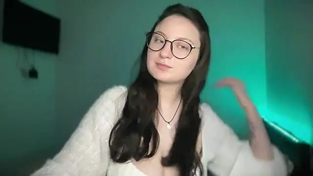 LocaAlis online show from October 2025 03:44:01 PM