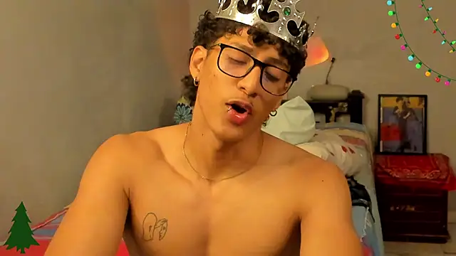 Snapshot of Ivano_joness chatting on December 2024 07:29:02 AM Ivano joness online show from December 2024 07:29:02 AM