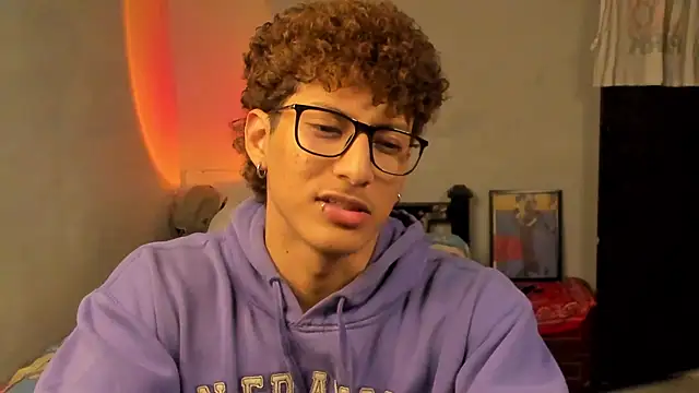 Snapshot of Ivano_joness chatting on January 2025 08:07:02 AM Ivano joness online show from January 2025 08:07:02 AM