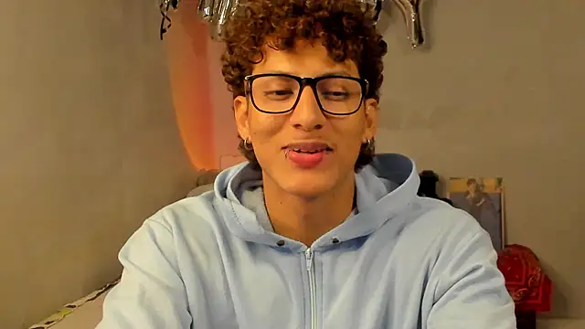 Snapshot of Ivano_joness chatting on January 2025 06:14:01 AM Ivano joness online show from January 2025 06:14:01 AM