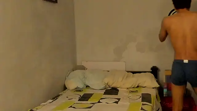 Snapshot of Ivano_joness chatting on February 2025 10:13:02 AM Ivano joness online show from February 2025 10:13:02 AM