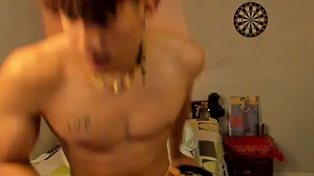 Snapshot of Ivano_joness chatting on February 2025 12:17:01 PM Ivano joness online show from February 2025 12:17:01 PM