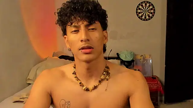 Snapshot of Ivano_joness chatting on February 2025 09:52:02 AM Ivano joness online show from February 2025 09:52:02 AM