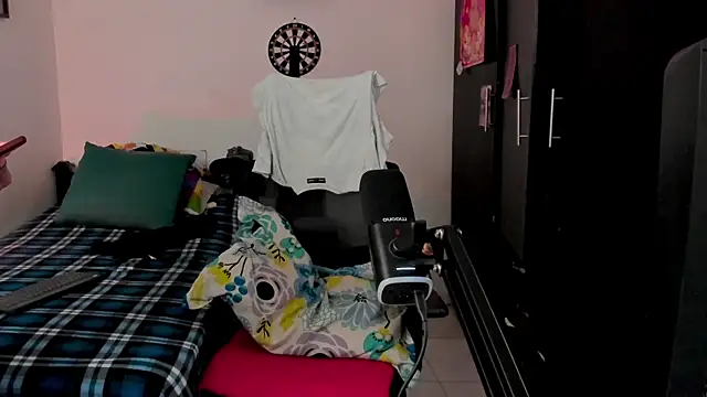 Snapshot of Ivano_joness chatting on November 2025 07:47:01 AM Ivano joness online show from November 2025 07:47:01 AM