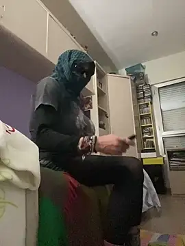 Kamaleonix online show from January 2025 08:54:01 PM