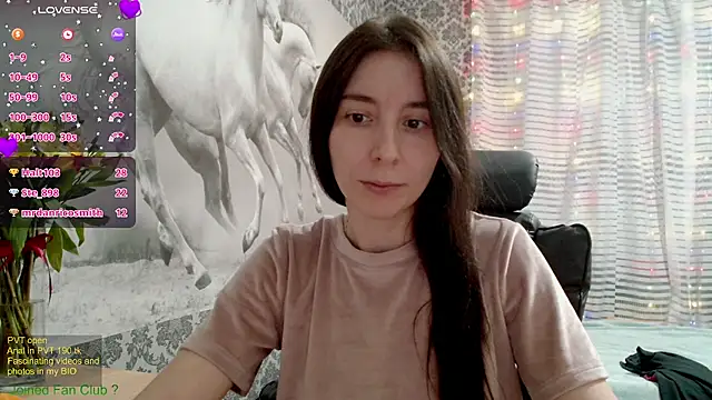 Wowpornoo online show from February 2025 02:00:01 PM