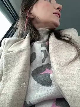 MooonReal online show from March 2025 03:19:01 AM