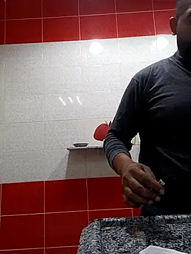 Snapshot of ListedLoin chatting on February 2025 10:12:01 AM ListedLoin online show from February 2025 10:12:01 AM