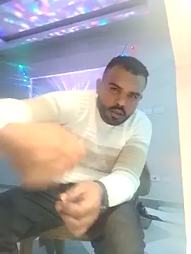 Snapshot of ListedLoin chatting on March 2025 12:45:01 PM ListedLoin online show from March 2025 12:45:01 PM