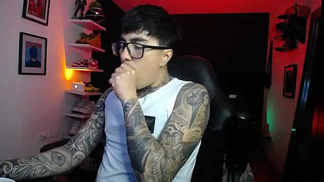 jung dragon online show from October 2025 01:39:03 AM