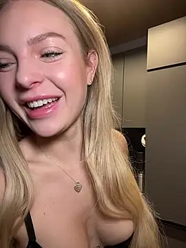 ChiaraVixen online show from February 2025 06:25:02 AM