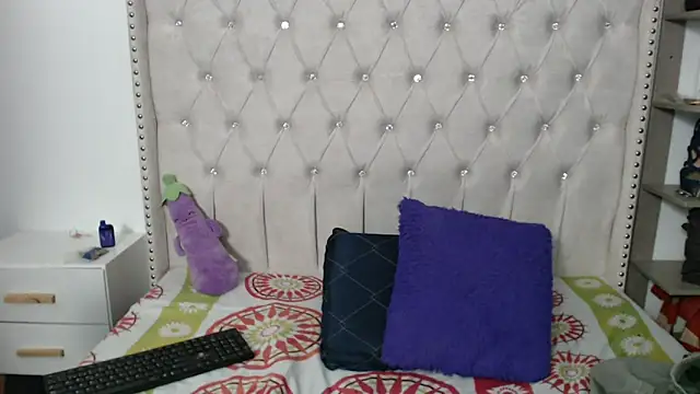 Abril Squirt online show from December 2024 08:52:02 AM