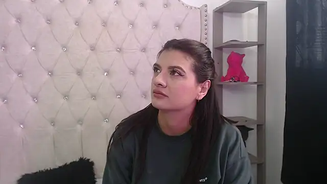 Abril Squirt online show from March 2026 05:48:02 PM