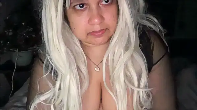 MelanieFawker online show from September 2025 12:06:01 PM