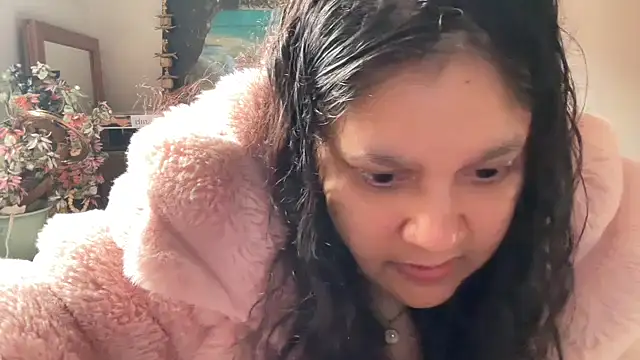 MelanieFawker online show from October 2025 03:21:02 PM