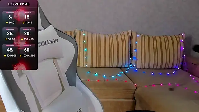 Snapshot of FlamyGold chatting on October 2025 11:45:02 PM FlamyGold online show from October 2025 11:45:02 PM