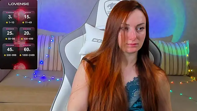 Snapshot of FlamyGold chatting on October 2025 11:49:01 PM FlamyGold online show from October 2025 11:49:01 PM