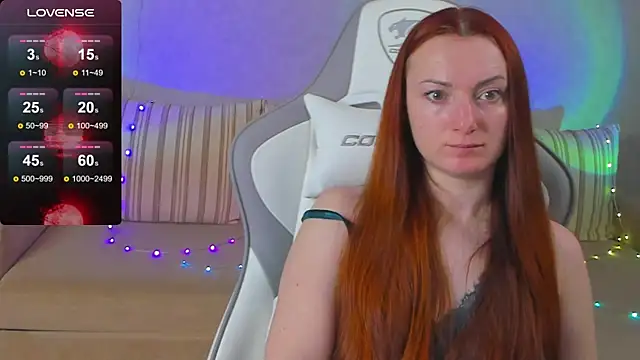 Snapshot of FlamyGold chatting on November 2025 01:05:01 AM FlamyGold online show from November 2025 01:05:01 AM