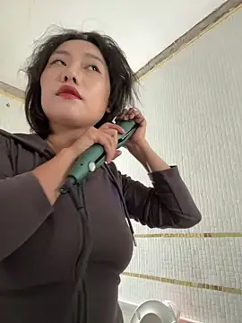 Eliza-E online show from March 2026 03:34:01 AM