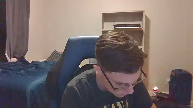 KaliSnow199623 online show from September 2025 03:00:01 AM