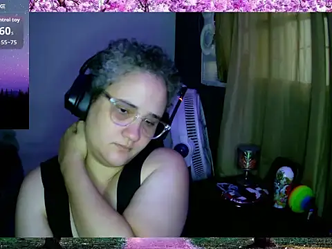 lolalicious 758 online show from September 2025 11:33:01 AM