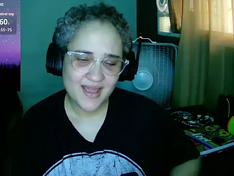 lolalicious 758 online show from October 2025 06:05:02 PM