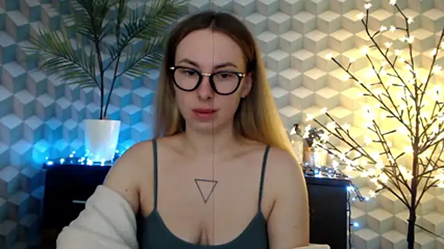  Leslyy Solo 1 online show from October 2025 06:39:02 PM