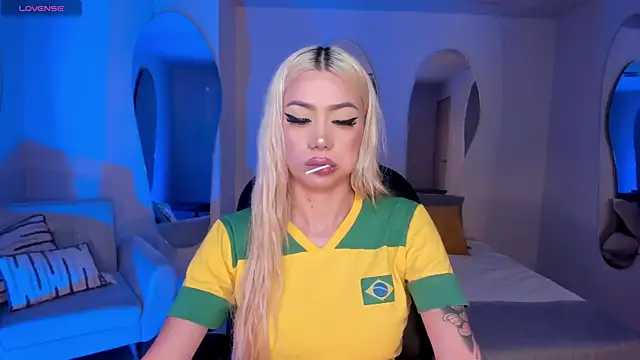 HannaConnor  online show from March 2025 08:26:02 PM