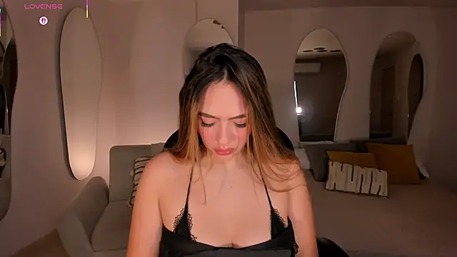 Snapshot of BellaRose_X chatting on February 2026 07:51:01 AM BellaRose X online show from February 2026 07:51:01 AM