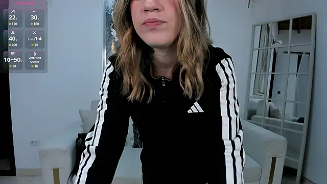 Snapshot of ViolettHansson chatting on February 2026 10:56:02 AM ViolettHansson online show from February 2026 10:56:02 AM