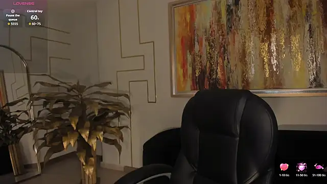 Snapshot of ViolettHansson chatting on February 2026 10:49:02 AM ViolettHansson online show from February 2026 10:49:02 AM