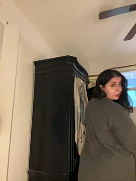 holyeroticss online show from March 2025 05:39:02 PM