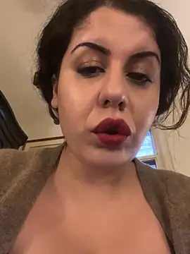 holyeroticss online show from October 2025 09:13:02 PM