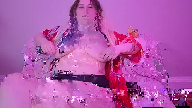 Glitch Witch online show from April 2026 11:20:01 AM